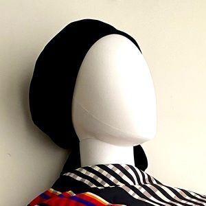 Vintage Rare Black velvet Bergdorf Goodman hat with closure straps
